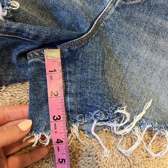 Hudson jean shorts with zippers - Picture 8 of 8